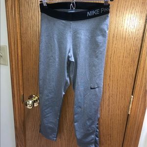 Nike Pro crop leggings